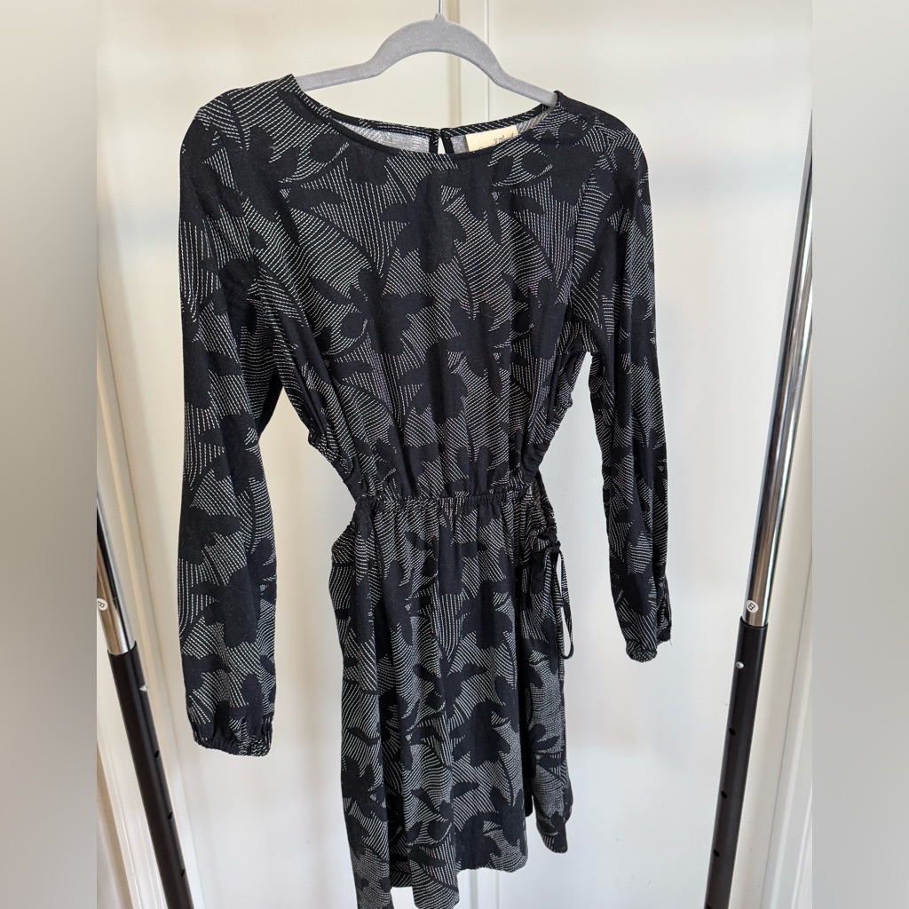 Universal Thread Black And White Floral Dress With Adjustable Side Cut-Outs.